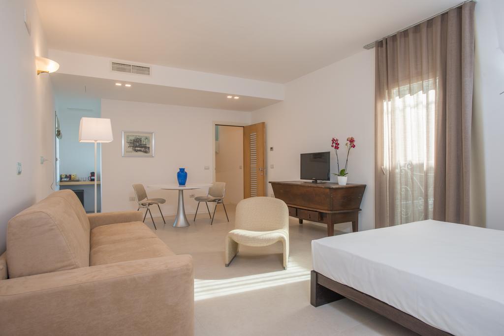 Le Bifore Charming House Lecce Luaran gambar